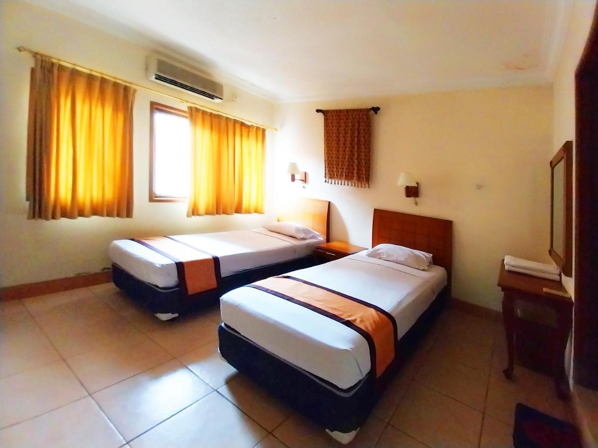 Horison Layung Anyer 3* Serang